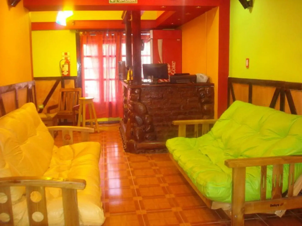 Campo Base Youth Hostel