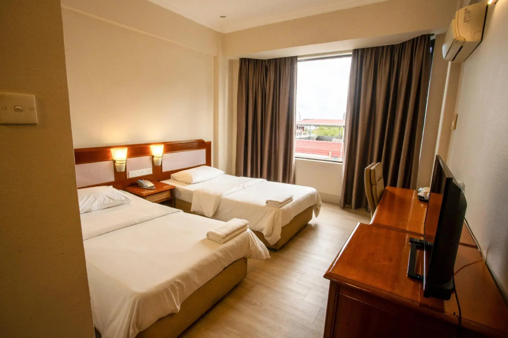 Somerset Hotel