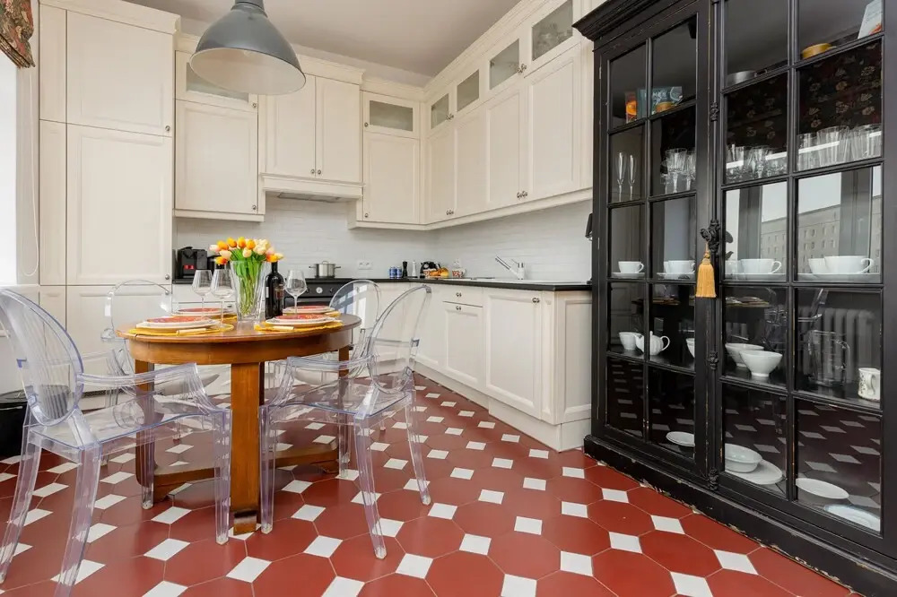Warsaw Grójecka by Renters Prestige