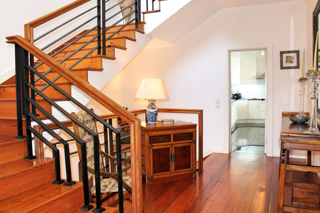 Fabulous villa, heated pool, games room, overlooking Funchal | Villa Luz
