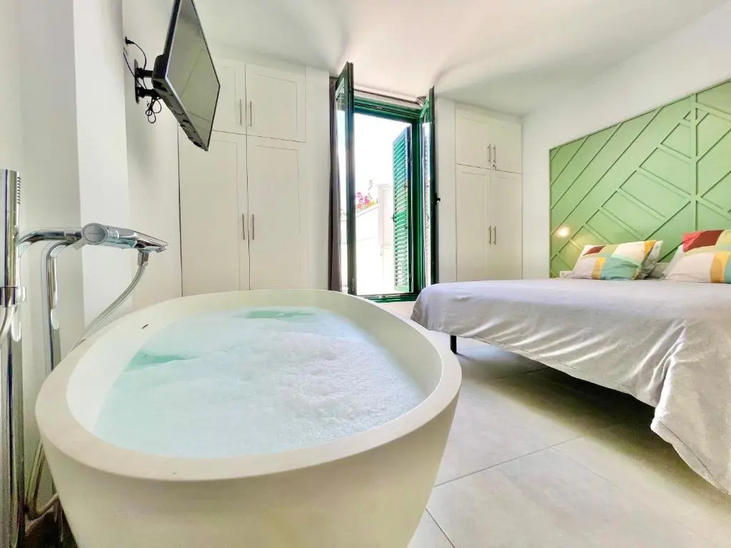 Taucho - private, heatable pool, BBQ, 4 bedrooms - Vivienda vacacional