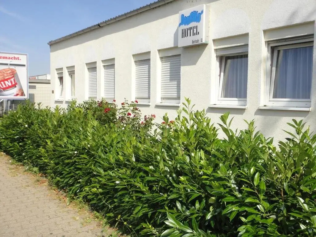Hotel DenRiKo