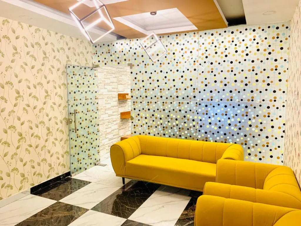 Hotel oak by Mega Groups