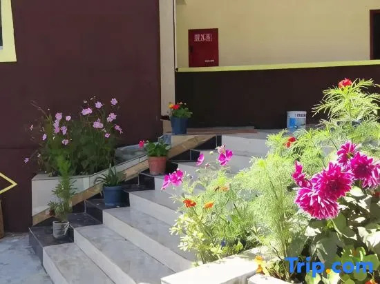 Jiuzhaigou happy sunshine home stay