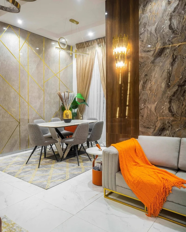 Jayjay Homes And Apartment