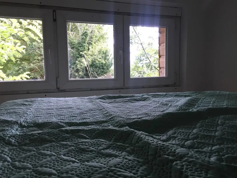 House With 2 Bedrooms in Mesnil-sellières, With Enclosed Garden and Wi