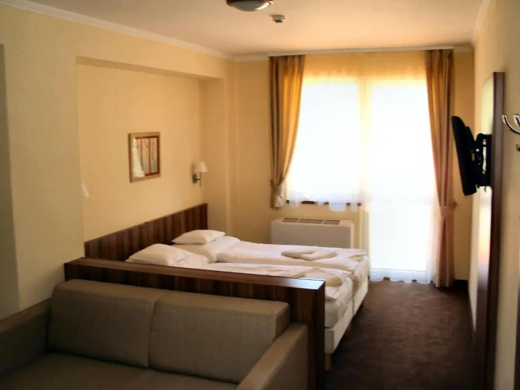 Balaton Colors Beach Hotel
