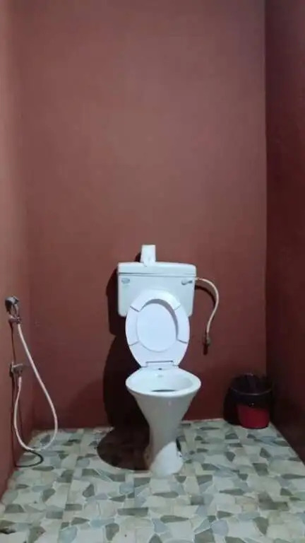 Hostel Pitchers