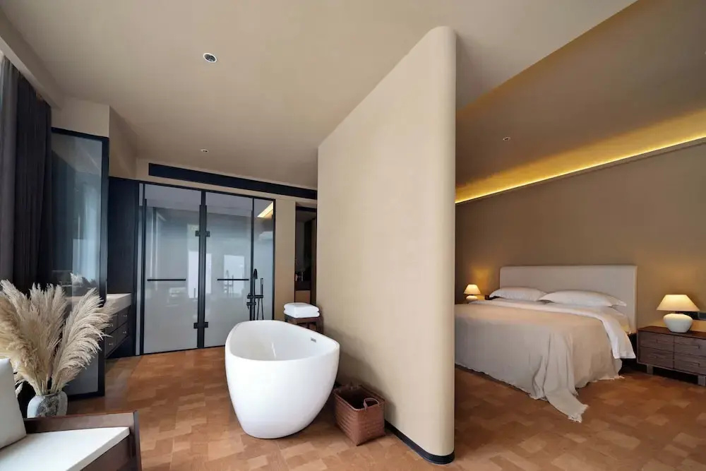 Fenghuang County Border Town Mountain Resort Homestay