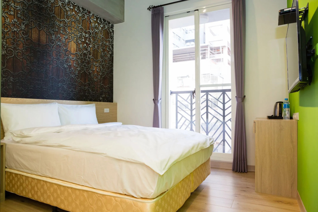 CHECK inn Express Taichung Yizhong