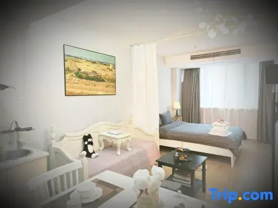 Jiaxing Left and Right Small New Homestay
