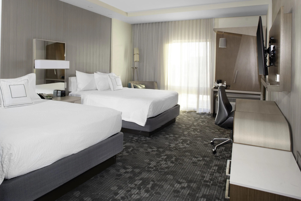 Courtyard by Marriott St. Louis West County