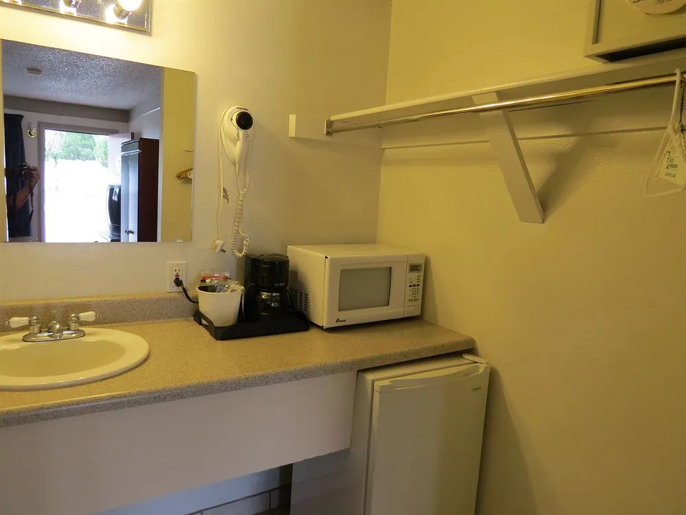Value Lodge Inn