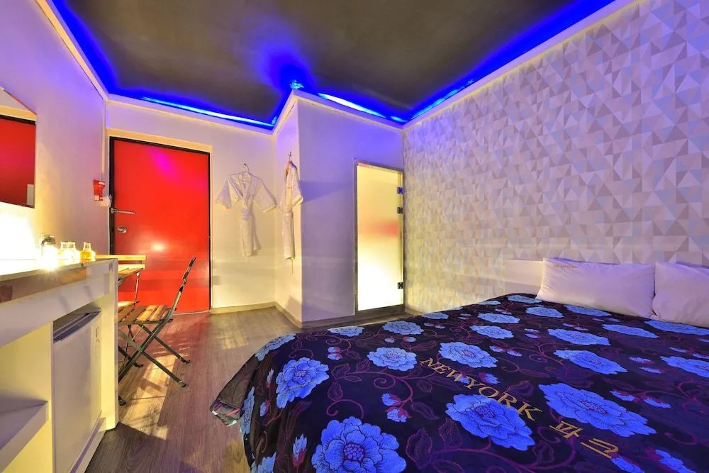 SS Motel