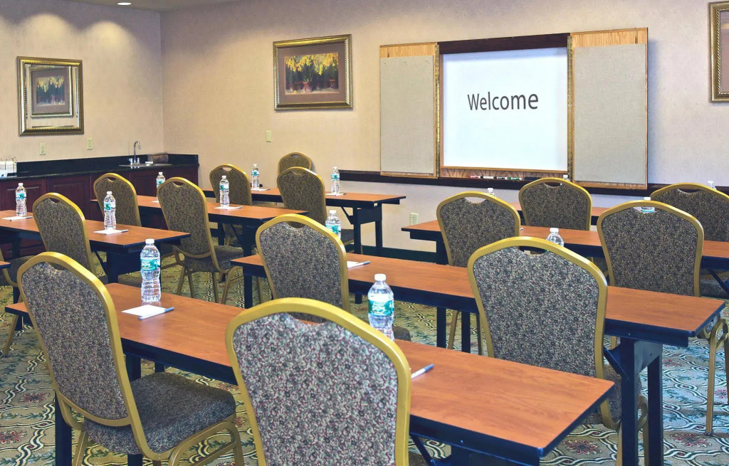Hampton Inn and Suites of Lamar