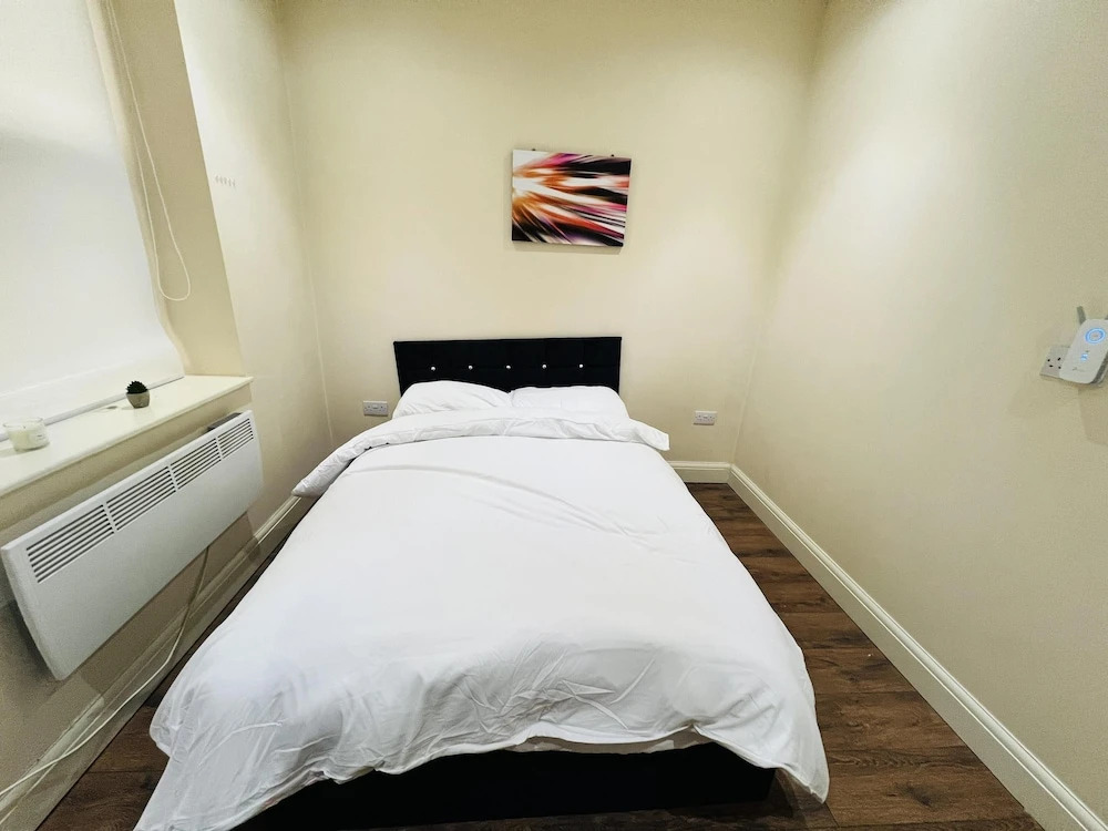 1-bed Apartment in Ealing - 2mins From Station