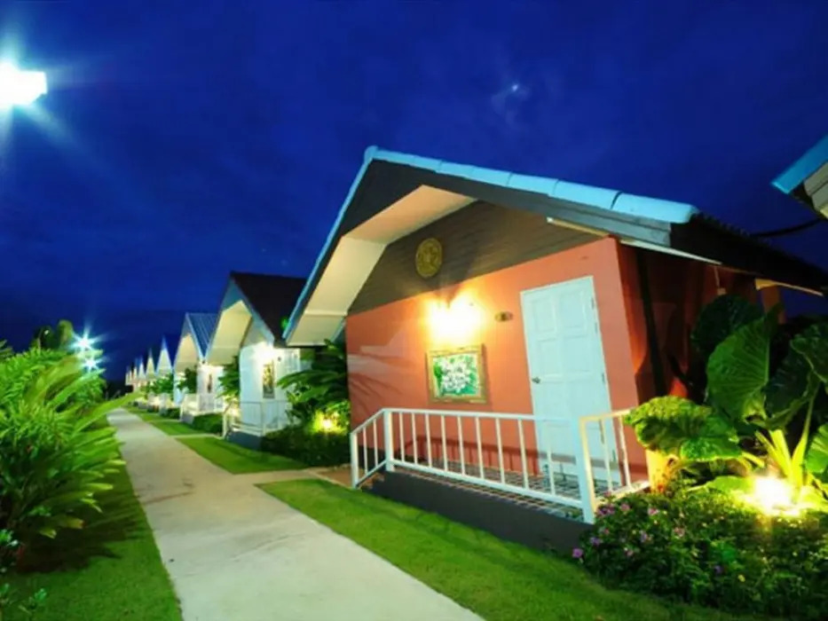 Baan Chay Namm Resort