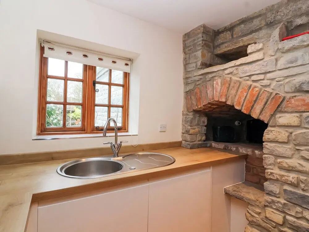 Honeysuckle Cottage