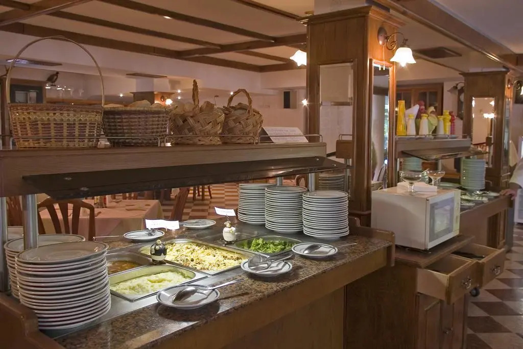 Hotel Estreya Palace