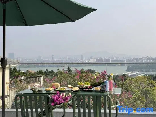 Shanyuhu Homestay