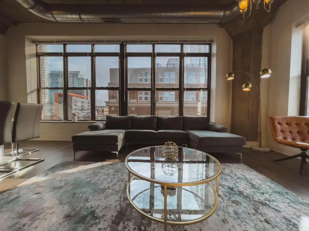 Spacious and Luxurious 3br/2ba near McCormick Place with optional parking