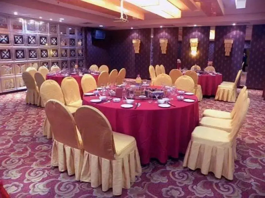 Huafeng Huatian Hotel