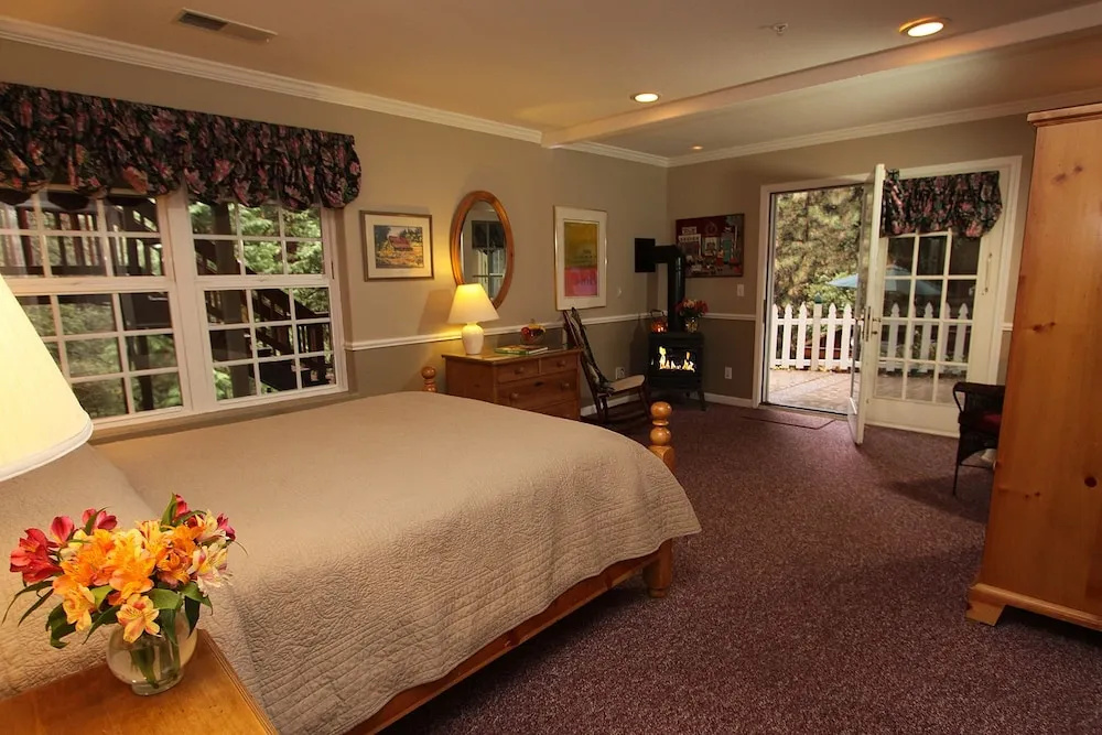 McCaffrey House Bed and Breakfast Inn