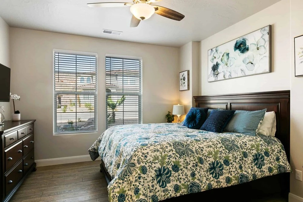 Libelle Landing by RedAwning