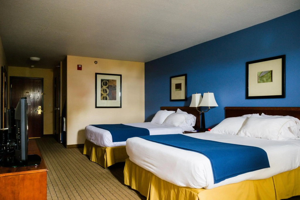 Holiday Inn Express Hotel & Suites Acme-Traverse City by IHG