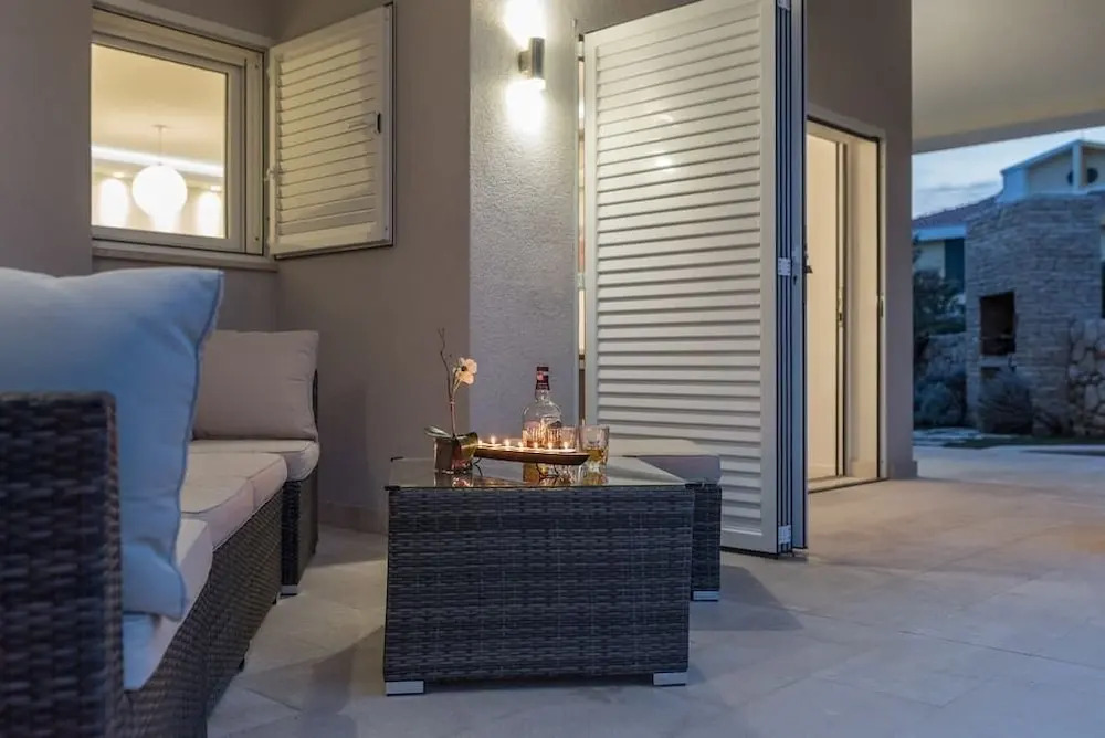 Villa White Rose with private pool