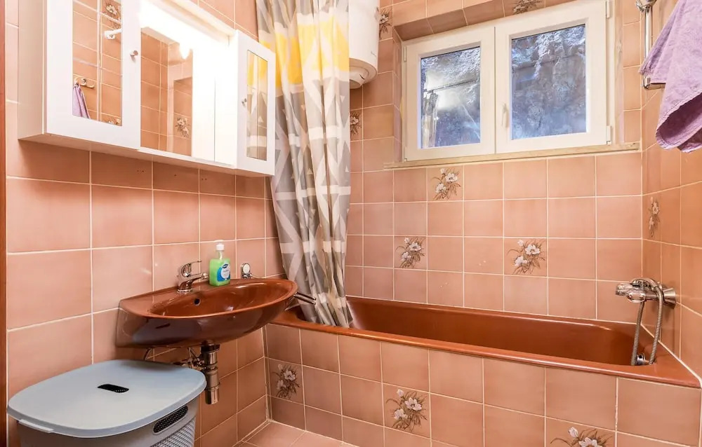 Beautiful Home in Senj With Wifi and 3 Bedrooms