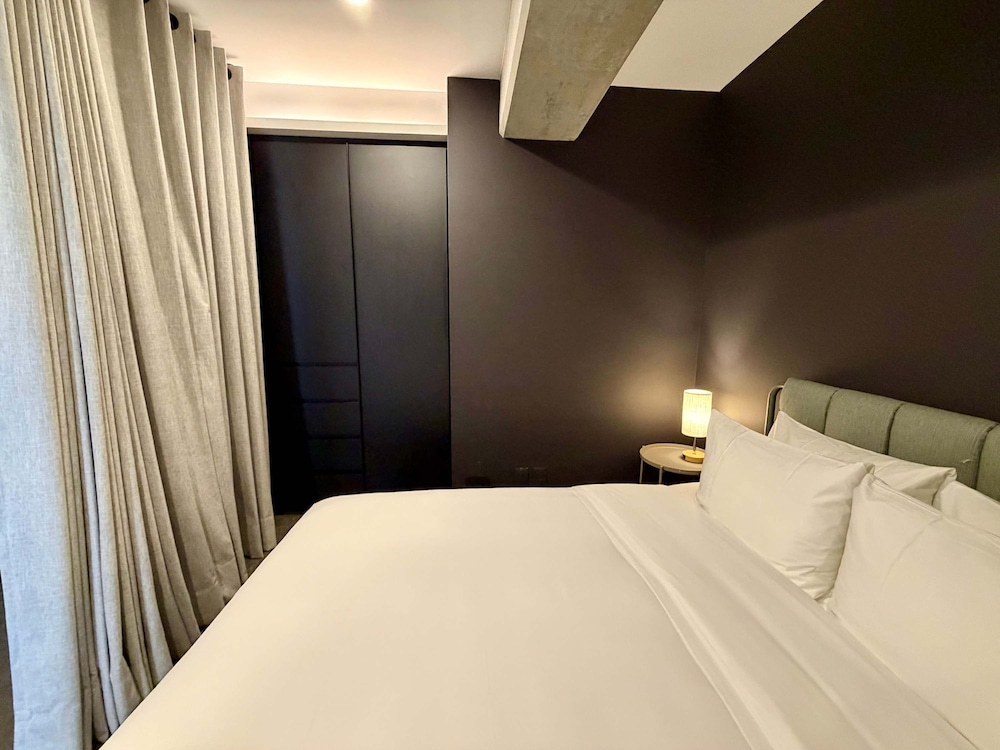 w Charming 2BR w Balcony in Tabacalera