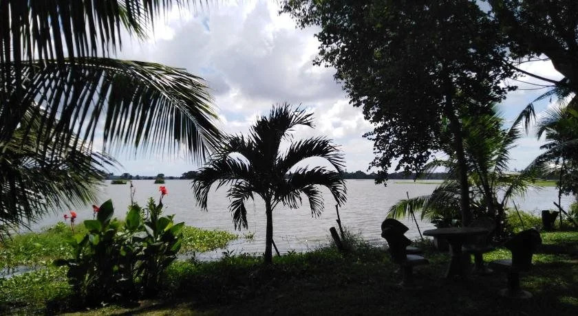 LakeSide Cabana Tissamaharama
