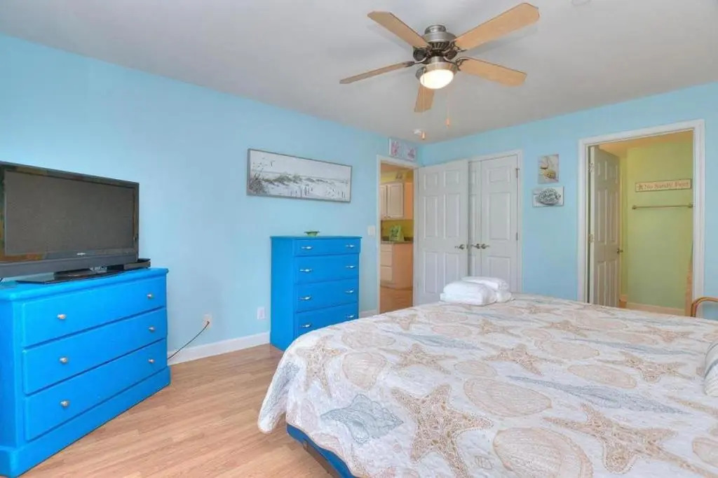 Ocean Walk 8102- Jus Beachy