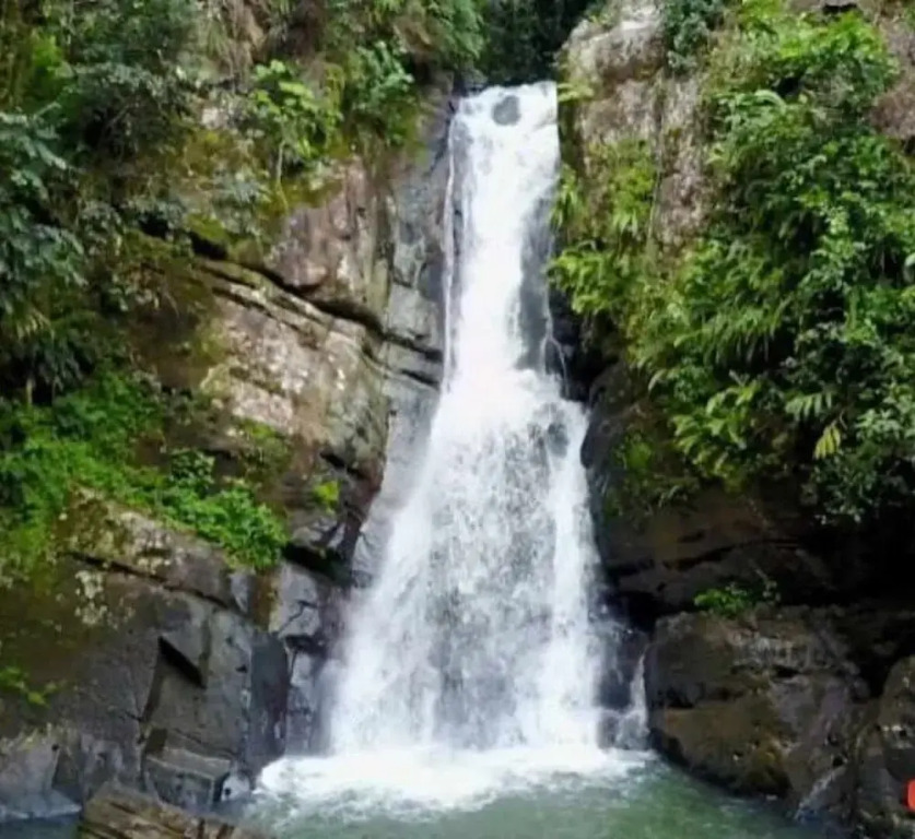 Blü Zen, Ideal Couples Stay in Mameyes Rio Grande