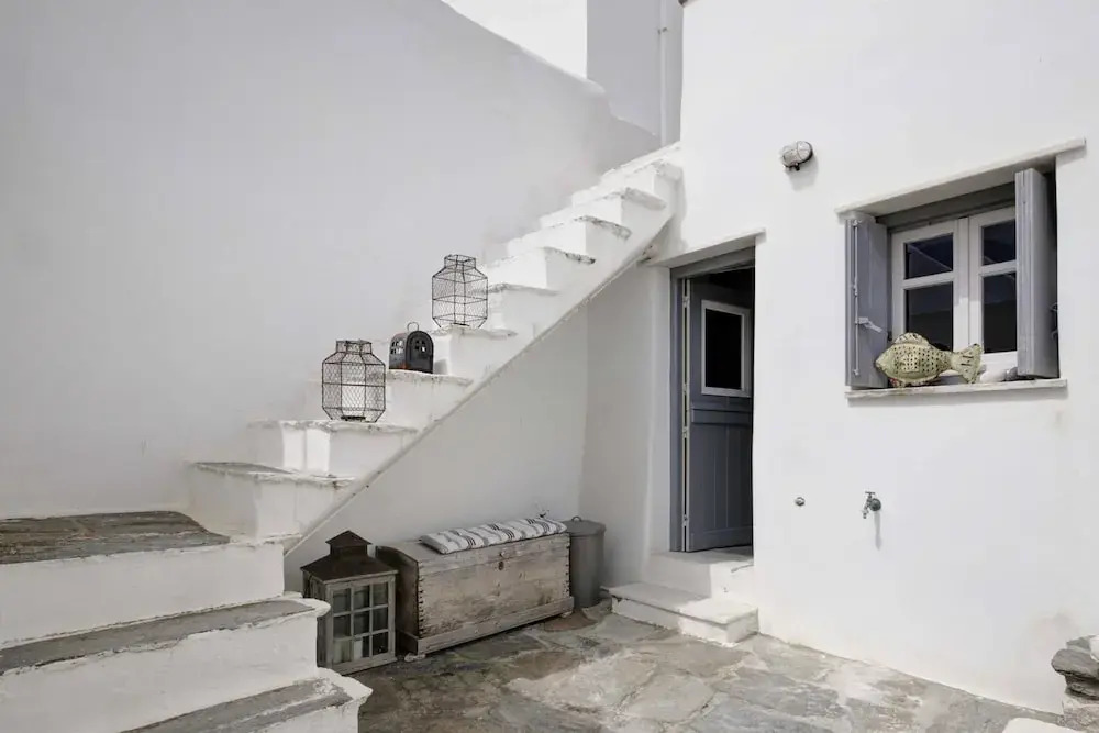 Tinos experience the house