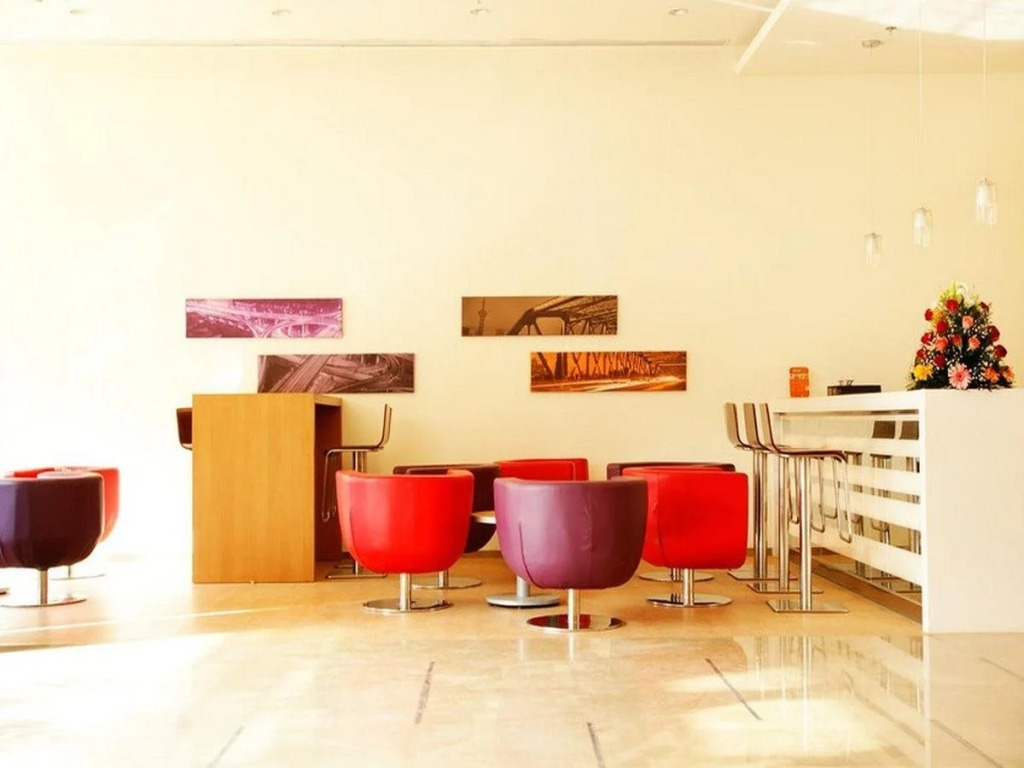 Ibis Styles Wuhan Optics Valley Square Minzu University