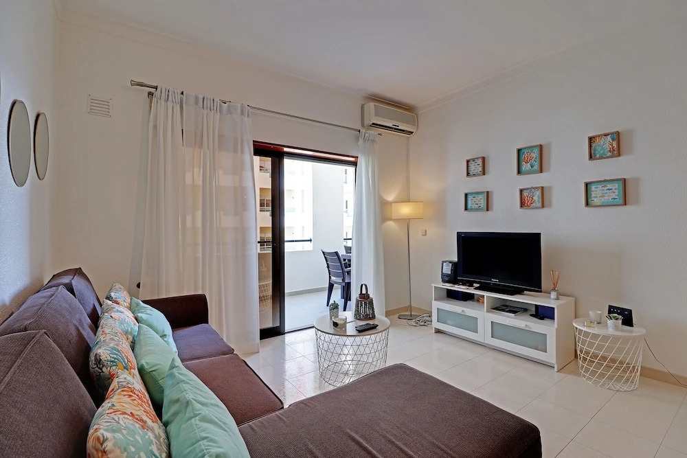 Armacao de Pera with Pool by Homing