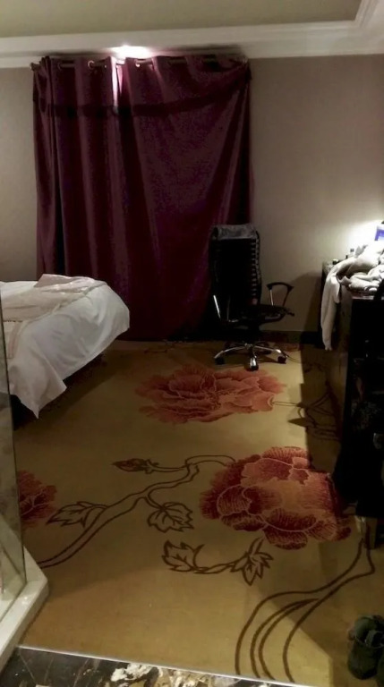 Yijia Mingren Hotel