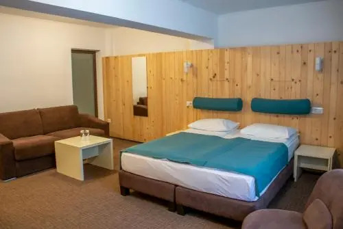 Complex Hotelier COTA O MIE