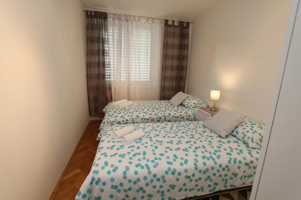Apartment Mira Lapad