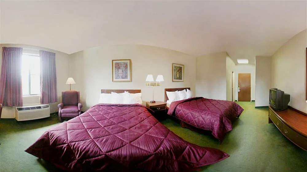 Days Inn & Suites Hickory