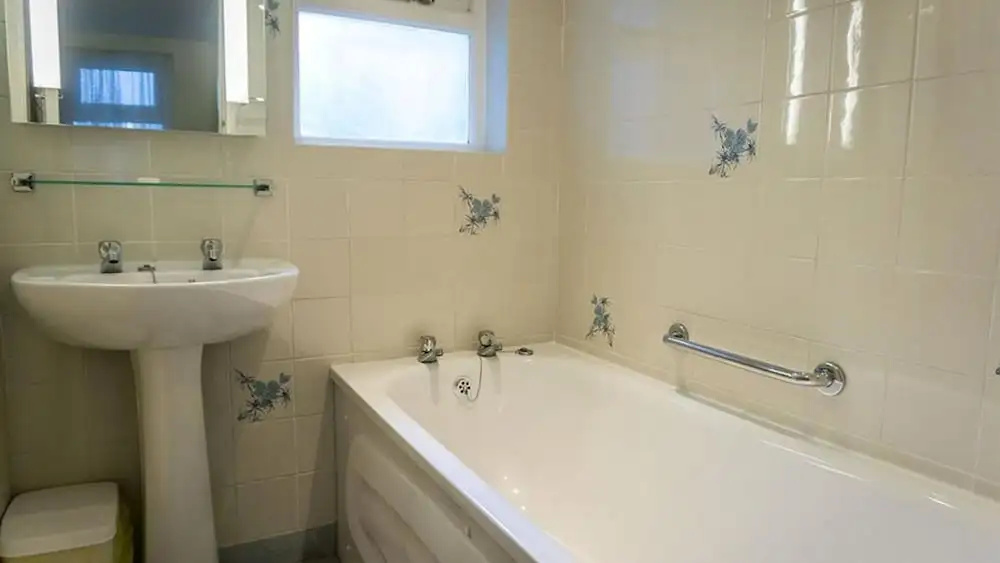 Seacroft Apartment