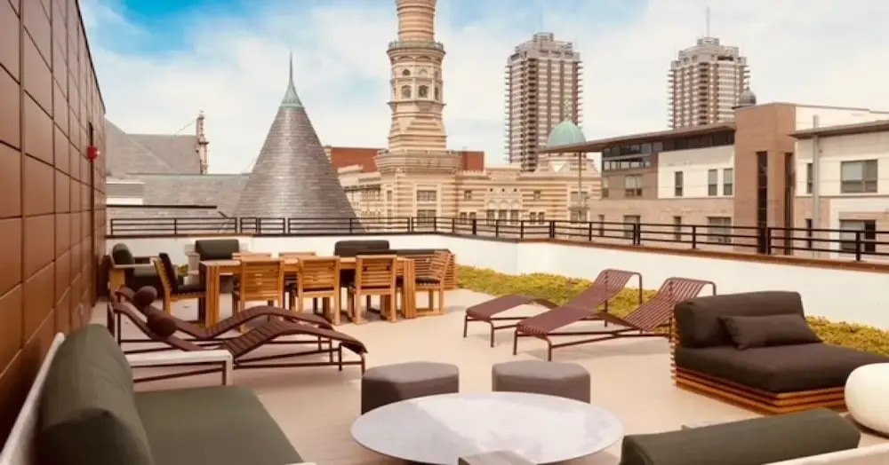 CozySuites on Mass w garage parking 20