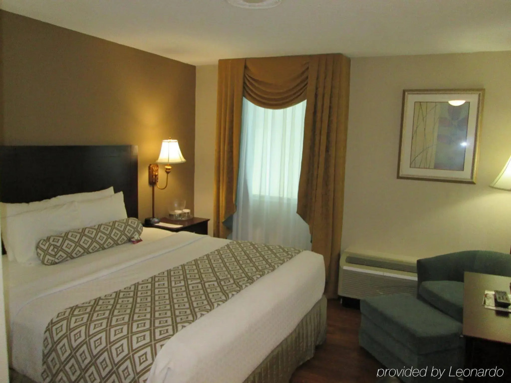 Clayton Plaza Hotel & Extended Stay