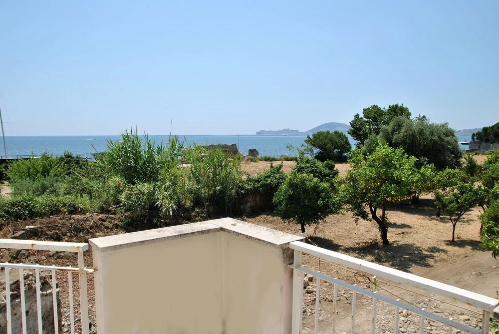 Air-conditioned Apartment With sea View Balcony in the Center of Formia