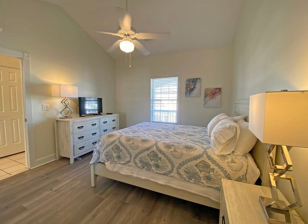 Magnolia North 4856-303