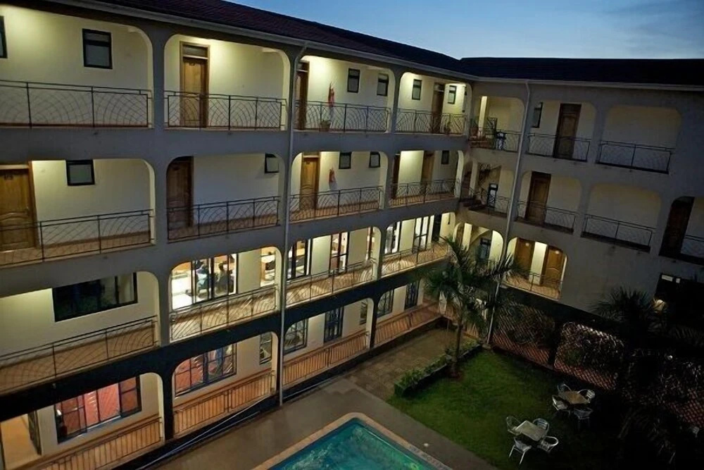 Ivys Hotel