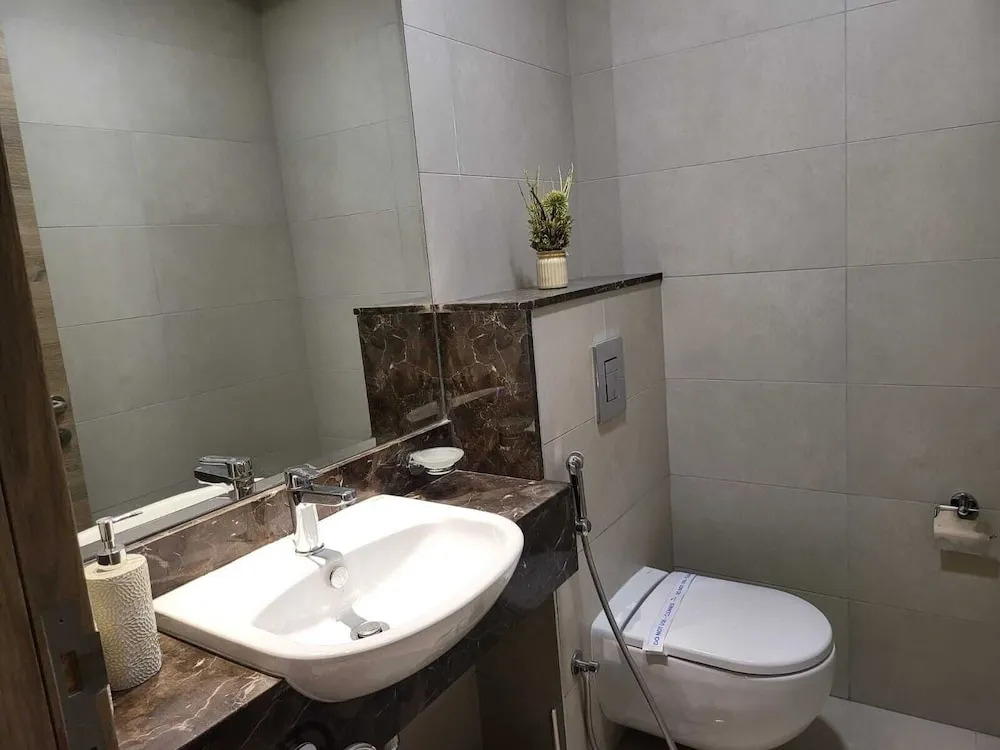 Апартаменты Mirdif Hills Apartaments