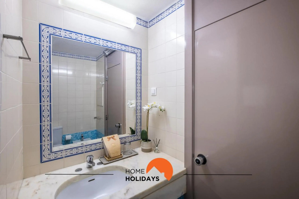 #070 Lovely Flat in the Heart of OldTown, Beach View
